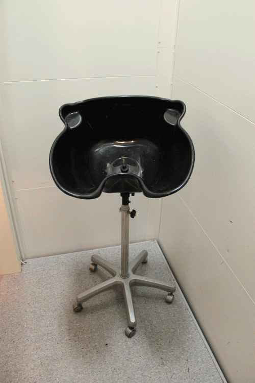 Rollbares Waschbecken
