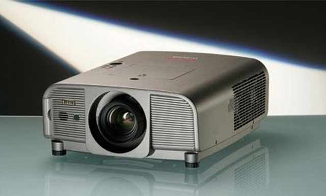 LCD-Projektor – EIKI -