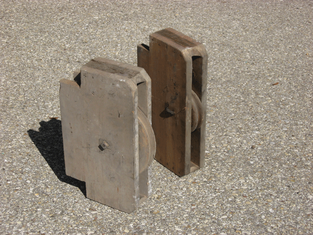 Seilrollen aus Holz
