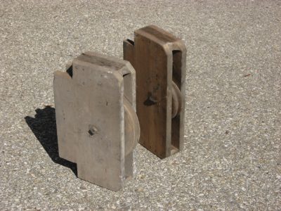 Seilrollen aus Holz