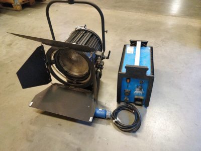 2,5kW HMI Fresnell mit Netzteil