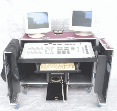 „ETC Expression“ Lichtstellpulte inkl. Case